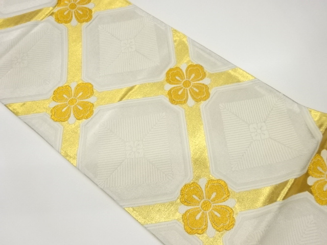 リサイクル　松葉菱に花菱模様織出し袋帯